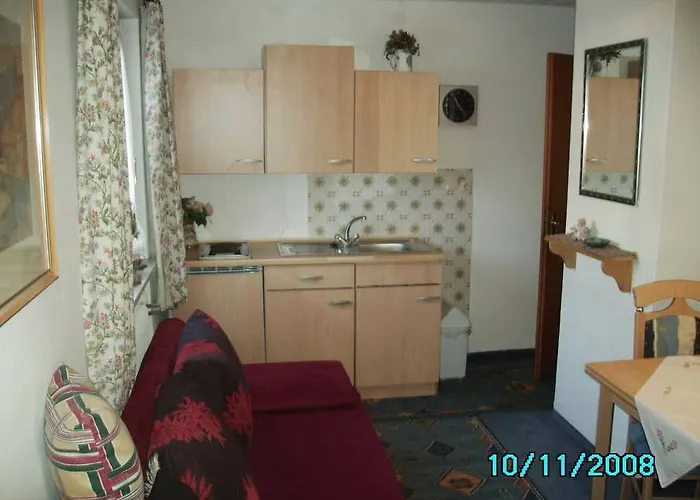 Penzion Gaestehaus Eschenhof 3*