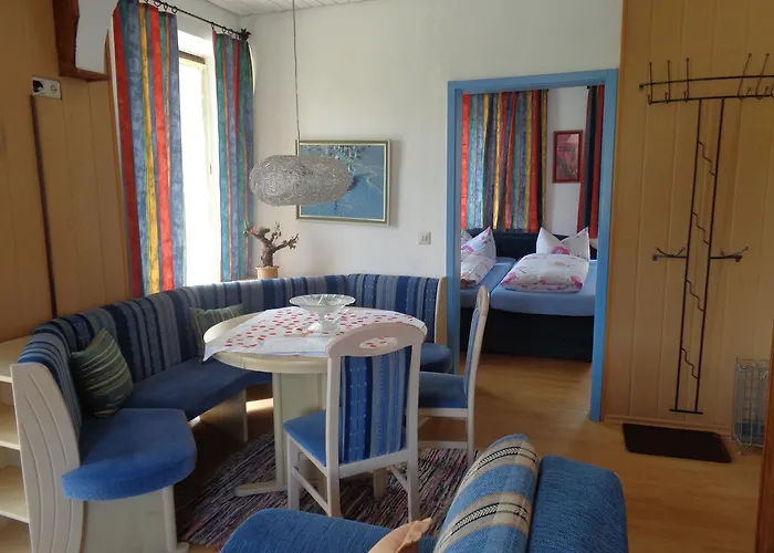 Gaestehaus Eschenhof 3*