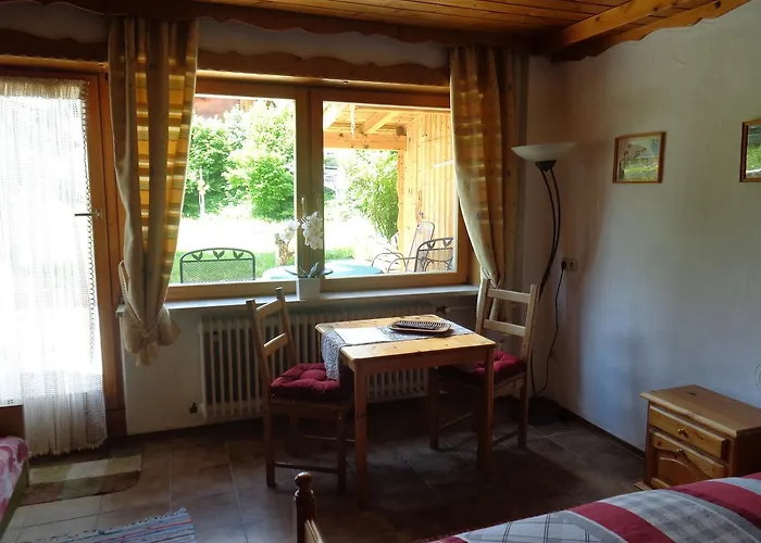 Gaestehaus Eschenhof 3*