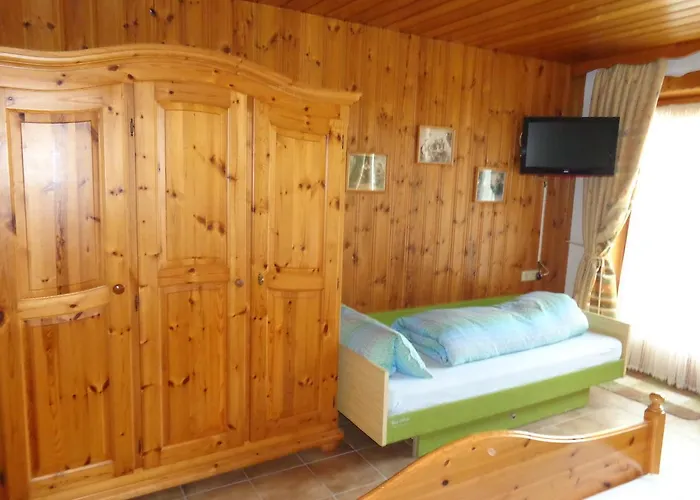 Gaestehaus Eschenhof بيت ضيافة 3*