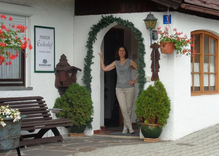 بيت ضيافة Gaestehaus Eschenhof 3*
